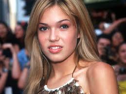 Here, we will explore concerning details on mandy moore about her net worth in 2019 and relationship status as well as his career, read the following article. Photo 97 Of 104 Mandy Moore Mandy Moore Richest Celebrities Russian Bride