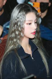 Lu On Twitter Grey Hair Kpop Itzy Grey Hair