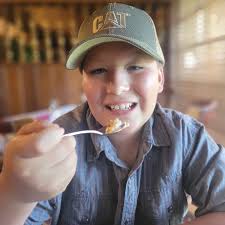 This is 17! Thankful for a hardworking husband of 17 years. Grateful for 2  healthy boys. Blessed to have a marriage we both believe in & continue to  work