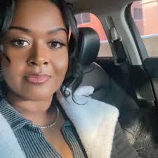 Vanessa doesn't care about anyone knowing about her and Joey..😲 Get a  Room!!