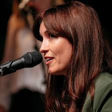 Old New Borrowed Blue with singer, songwriter Tom Curtain