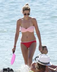 Babestation models stacy poole hot brunette girls with glasses brown hair colors gorgeous women amazing women curvy long hair styles. Stacey Solomon Defends Her Bikini Body On Loose Women Daily Mail Online