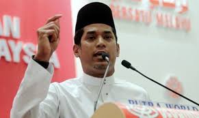 Ucapan terima kasih yang tidak terhingga kepada ybhg datin hajjah rosneli binti kundur, pengerusi puspanita negeri kelantan kerana sudi hadir bagi merasmikan. Teks Ucapan Dasar Ketua Pemuda Umno Khairy Jamaluddin Abu Bakar
