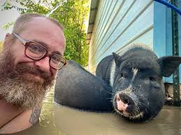 I figured a couple winter shots might cool us off during this heat wave. My  friend and clam buyer Jimmy mucking around in the mooring area at the end  of the day