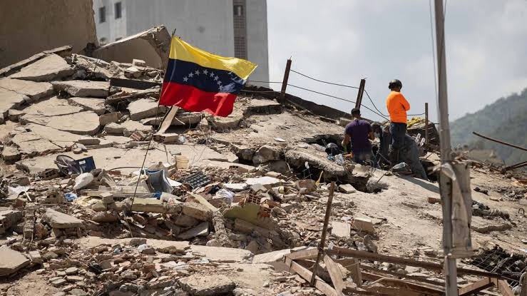 Aumentan a más de 1.700 los muertos y más de 5.000 heridos por el doble  terremoto en Venezuela