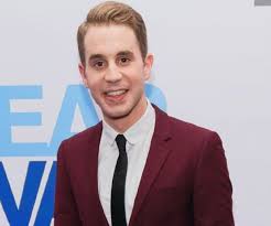 May 21, 2021 · ben platt, 27, is mad that people think he looks too old to be a high schooler. Ben Platt Biography Facts Childhood Family Life Of Actor Singer