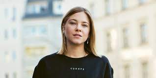 Diana zur löwen (@dianazurloewen) bei tiktok | 469.9k likes. Diana Zur Lowen Im Interview Die Politische Influencerin Taz De