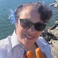 Does anyone know of a private owner renting a 3/4 bedroom house in Maricopa  in mid March?