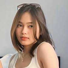 Alexandra Almodovar's Instagram, Twitter & Facebook