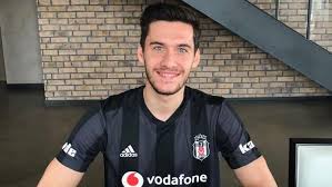 Besiktas Kanalinda Acilan Umut Nayir Basligimiza Yazilmis Entryleri Gormek Isterseniz Linki Takip Edin Umut Nayir Futbol S Futbol Futbolcular Siyahin Gucu