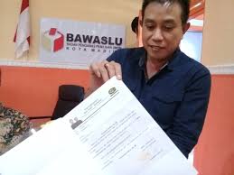Laman ini mengandungi kalendar cuti umum untuk tahun 2019 di malaysia. Rakyat Malaysia Asia Barat Tersilap Jadi Pengundi Berdaftar Di Indonesia
