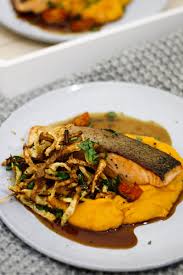 Liebe Geht Durch Den Magen Teriyaki Lachs Mit Cremigen Susskartoffel Kokosmilch Puree Und Selleriestroh Meinleckeresleben Co In 2020 Susskartoffel Rezepte Hauptspeise