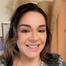 Lazette Jackson's Instagram, Twitter & Facebook