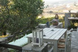 Terrace Frame Made Easy With A Beautiful Olive Tree Decoration Gram Terrasse Gestalten Olivenbaum Gartengestaltung