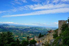 الهاتف رمز البلد սան մարինո עברית: Ù…Ø¹Ù„ÙˆÙ…Ø§Øª ÙŠØ¬Ø¨ Ø£Ù† ØªØ¹Ø±ÙÙ‡Ø§ Ù‚Ø¨Ù„ Ø²ÙŠØ§Ø±Ø© Ø³Ø§Ù† Ù…Ø§Ø±ÙŠÙ†Ùˆ Ø£Ù‚Ø¯Ù… Ø¬Ù…Ù‡ÙˆØ±ÙŠØ© ÙÙŠ Ø§Ù„Ø¹Ø§Ù„Ù…