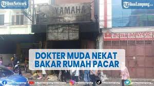 Dendam dokter mery bakar bengkel calon mertua hingga pacar ikut tewas, sudah dihamili tak direstui diduga, aksi nekat dokter mery anastasi alias ma membakar bengkel milik calon mertuanya lantaran dendam hubungannya tak direstui orang tua pacar. Kew4quge13ioam