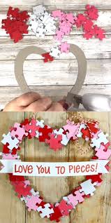Love You To Pieces Diy Valentine Wreath In 2020 Diy Valentines Crafts Valentines Diy Diy Valentines Decorations