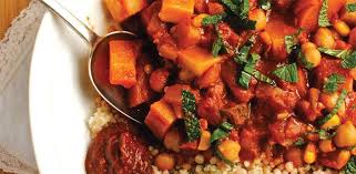 In a bowl stir together the undrained tomatoes, broth, garlic, thyme, salt, and pepper. Couscous With Beef And Vegetables Mediterranean Diet Roundtable