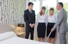 Maka secara sederhana, supervisor adalah seseorang yang bertugas untuk mensupervisi (mengawasi. 4 Reasons Housekeeping Supervisors Are Key To Moving Your Team Forward