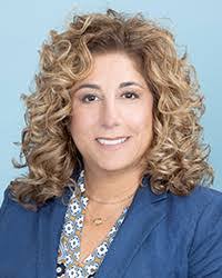 Stacey Hawley's Instagram, Twitter & Facebook