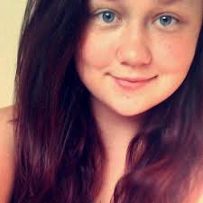 Alexis Osgood's Instagram, Twitter & Facebook