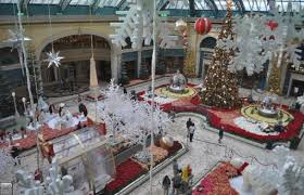 A class on decorating the ultimate gingerbread house. Live Hotel Bellagio Christmas Theme Webcam Bellagio Conservatory Las Vegas Strip Las Vegas