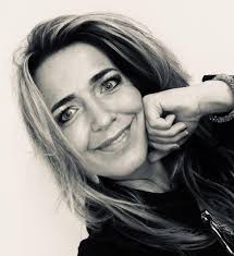 Simone Kremer-Brouwer welkom bij Team AeroFitt! Even voorstellen: Ik ben  Simone Kremer, woonachtig in Doetinchem met mijn man en 2 kids. Sinds 1997  ben ik werkzaam in de sportbranche. Ben begonnen met