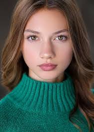 Janie Hobbs's Instagram, Twitter & Facebook