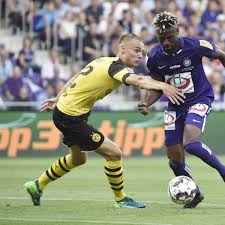 Amos pieper (born 17 january 1998) is a german professional footballer who plays as a defender for arminia bielefeld. Borussia Dortmund Gegen Borussia Monchengladbach Der Bvb Wird Wohl U23 Verteidiger Amos Pieper Mit In Den Kader Nehmen Bvb 09