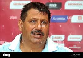 Robert Urbanek's Instagram, Twitter & Facebook