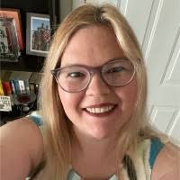 Melanie Nowakowski's Instagram, Twitter & Facebook