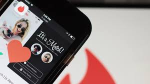According to reports, beekeepers that have been employed for 4 or 5 years earn between $40,000 and $55,000. Check How Does Tinder Work To Make Billions Secret Out
