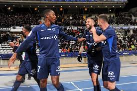 Jonathan pitroipa training with paris fc. Ligue 2 Things Are Changing At Paris Fc Archyde