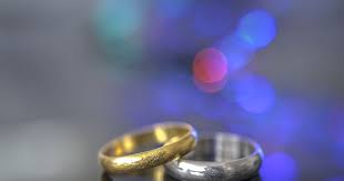 Untuk itu akan kelihatan mana pasangan yang bertunangan, mana yang hanya bersahabat saja, dan yang sudah menikah. Pin Di Koleksi Gambar Terbaru