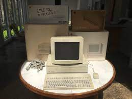 The apple ii was considered to be the first home computer that was user friendly and easily expandable. Macintosh Ii Lot Worth Mac