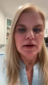 Lesley Clay (@lesleyclay)