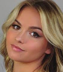 Callie Moyer's Instagram, Twitter & Facebook