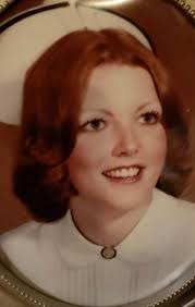 Jennifer Pichette's Instagram, Twitter & Facebook