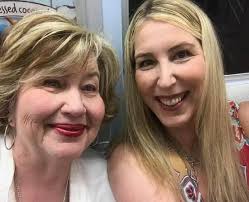 PRESENTS CHARLOTTE FLYNT DEBBY KEENER