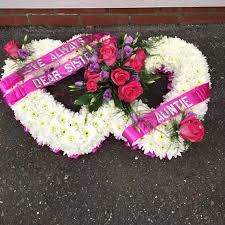 Funeral funeral arrangements funeral sprays funeral wreaths funeral hearts other shapes casket sprays funeral flowers for women funeral flowers for men. Funeral Double Open Heart Delicate Daisy