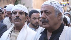 كبير الحارة انكسر ضهرو من ورا عملت البيك بابنو❗️😲 شوفو شو عمل ليرجع ابنو.. 