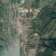 Curtea de argeș is on the argeș river in argeș county, in the historic region of muntenia. Aleea Trandafirilor Curtea De Arges Pe Harta Orasul Biz