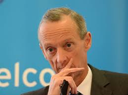 Could Michael D topple Christy from the top of the album charts?