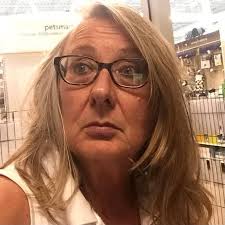 What are the most effective methods for deep-cleaning a bathroom?