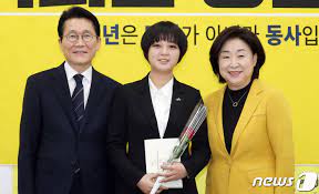 읽고 싶은 기사를 포털에서 골라보는 시대. í•˜íƒœê²½ ì‹¬ìƒì • ëŒ€ë¦¬ê²Œìž„ ì‚¬ê¸° ì¸í„°ë·° ë¥˜í˜¸ì • ìž¬ì‹ ìž„ ì¡°êµ­ìˆ˜í˜¸ 2íƒ„