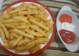 Kentang goreng paling enak dimakan bersama dengan cocolan saus atau mayones. Kentang Goreng Rangup