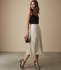 Pencil Skirt Cocktail Dresses Skirtdressesindian Pleated Midi Skirt Outfit Trendy Fashion Outfits Knife Pleated Skirt