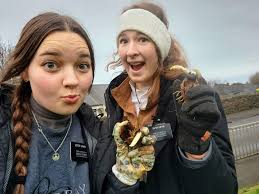 helping hands in thurso