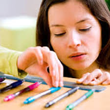 Stream El perfeccionismo y la soledad en las mujeres by Dr. Luis Arocha