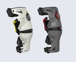 Mobius x8 knee braces white/yellow m + hour meter free!! Mobius X8 Knee Braces